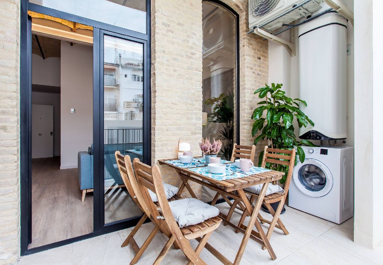 Terrasse ensoleillée Air Balcon Lave-linge Terrasse spacieuse Appartements de vacances entièrement meublés Vacances à la plage